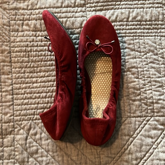 Faded Glory memory foam flats. Burgundy. Size 10. - Picture 2 of 4